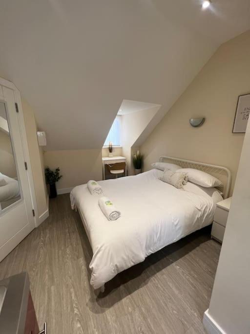 6 Studio Flat, 50M To Airbus Bristol Exterior photo